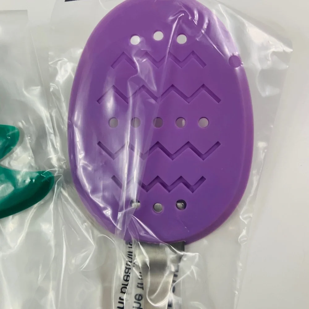 Brand New 4 Piece Holiday Spatula Set